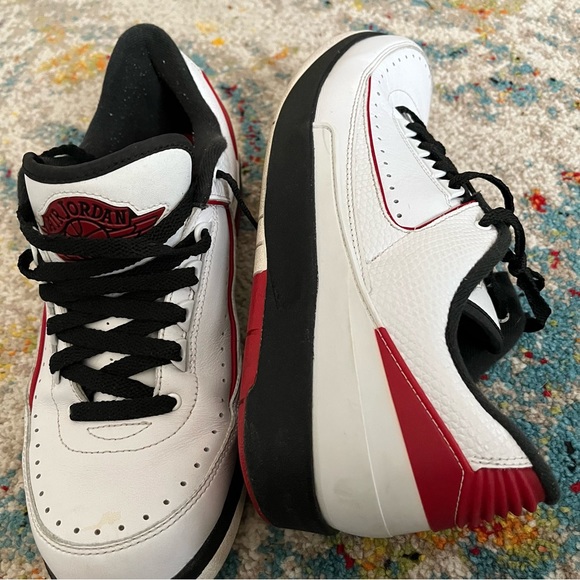 ✅✅🚨Size 10- Jordan 2 Retro Low Chicago 2015 Original Nike Casual Hard Use - Picture 5 of 6